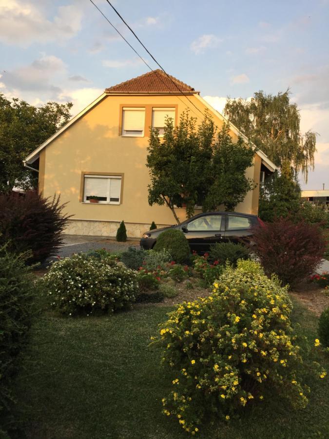 Katalin Vendeghaz Hotel Sárospatak Exterior photo