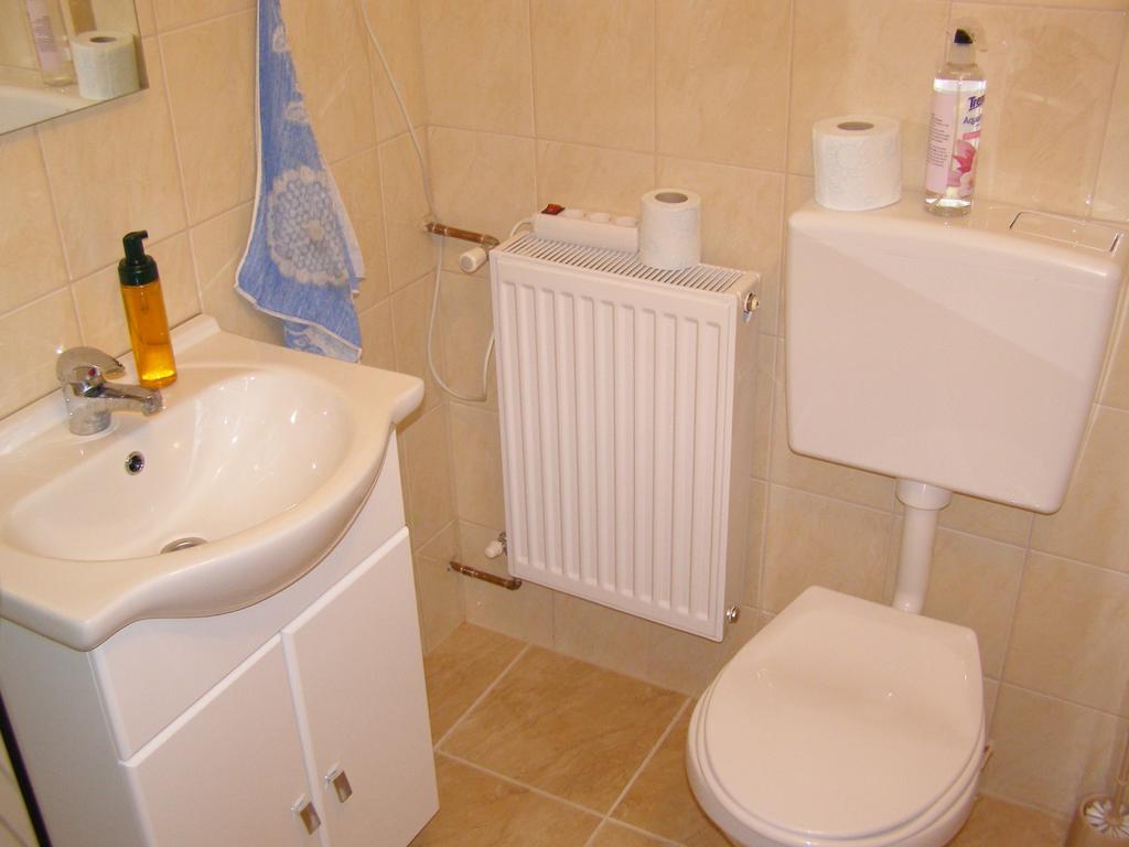 Katalin Vendeghaz Hotel Sárospatak Room photo